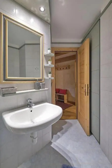 Daire L'Appartamentino Del Cuore Bormio İtalya